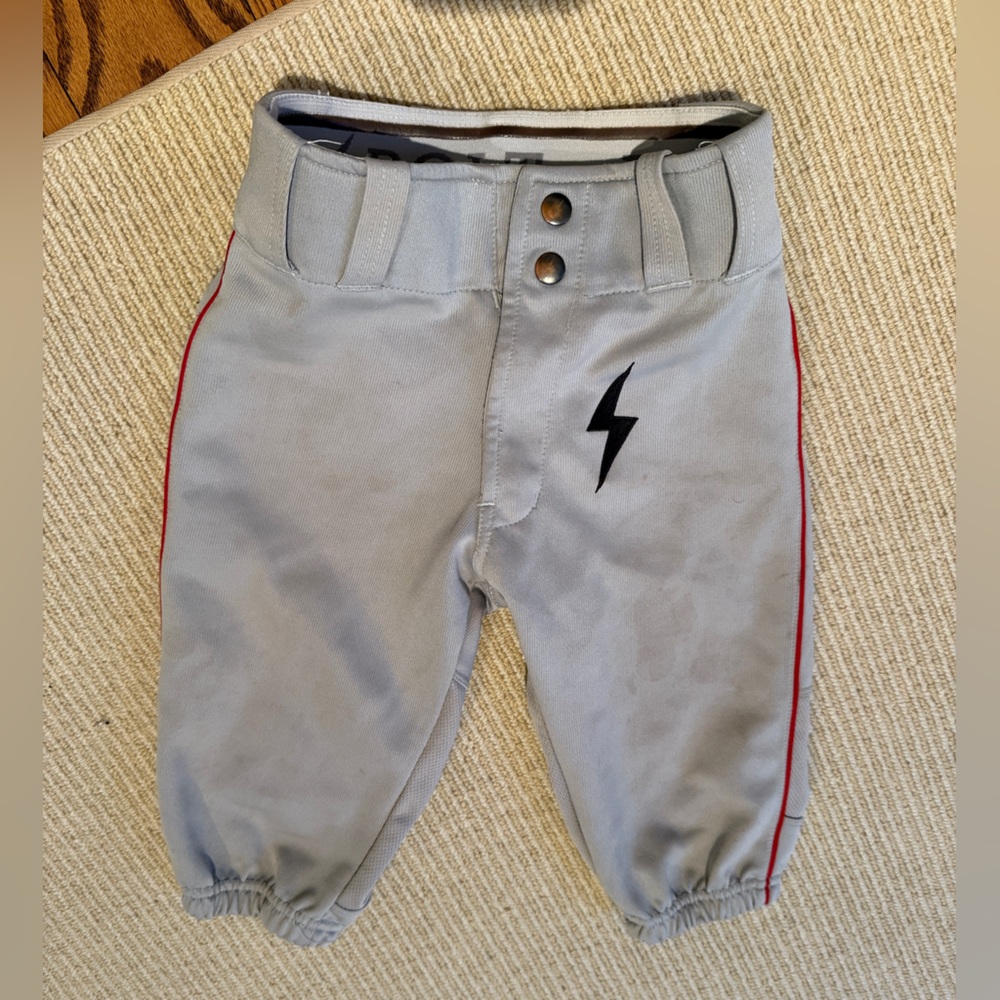 Bruce Bolt short grey with red piping baseball pant